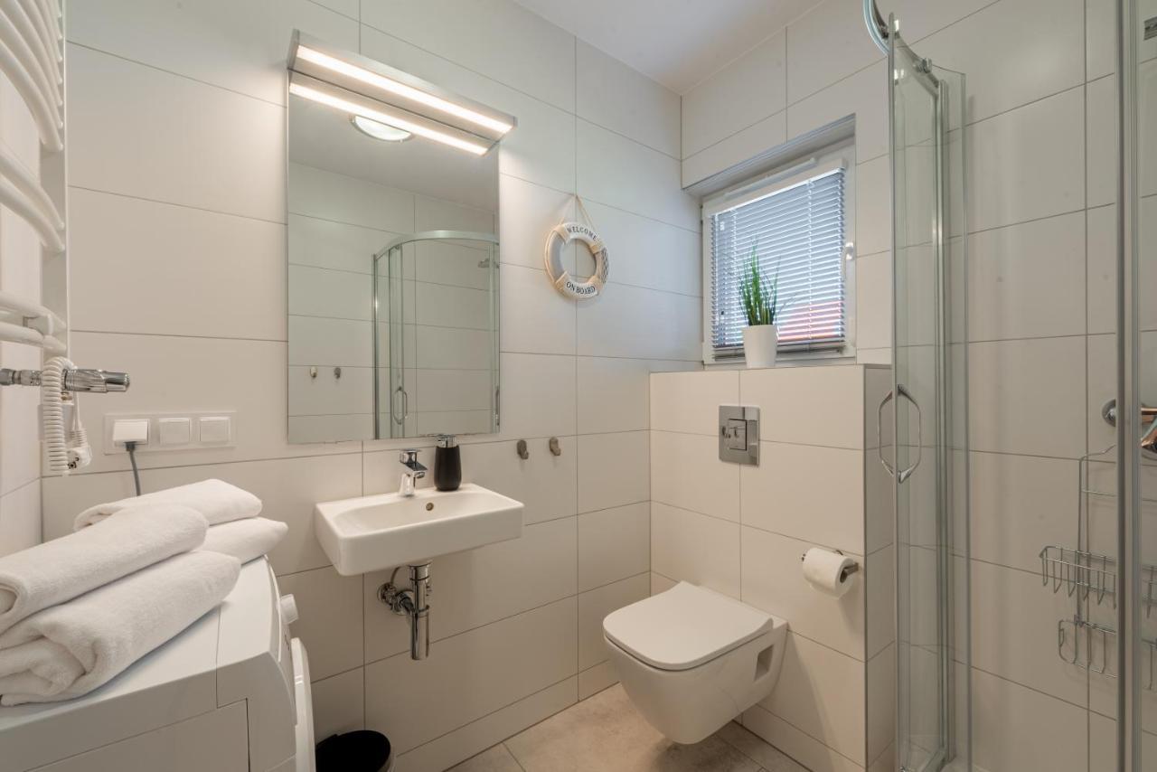 Jasne I Nowoczesne Apartamenty Sun Seasons 24 Blisko Plazy By Noclegi Renters Niechorze Exterior photo